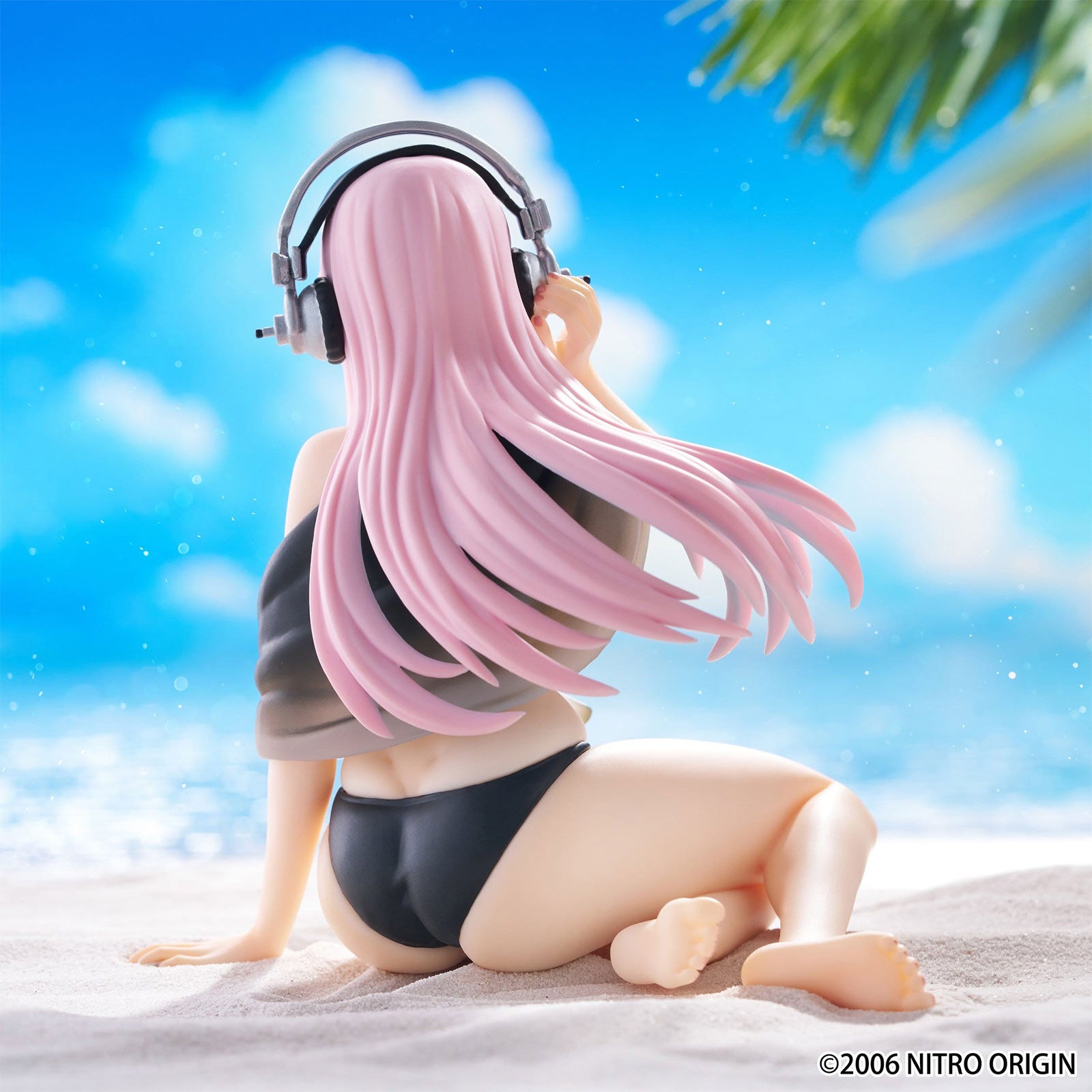 Imagen del producto Super Sonico - Figura Noodle Stopper Swimsuit Black Color Version