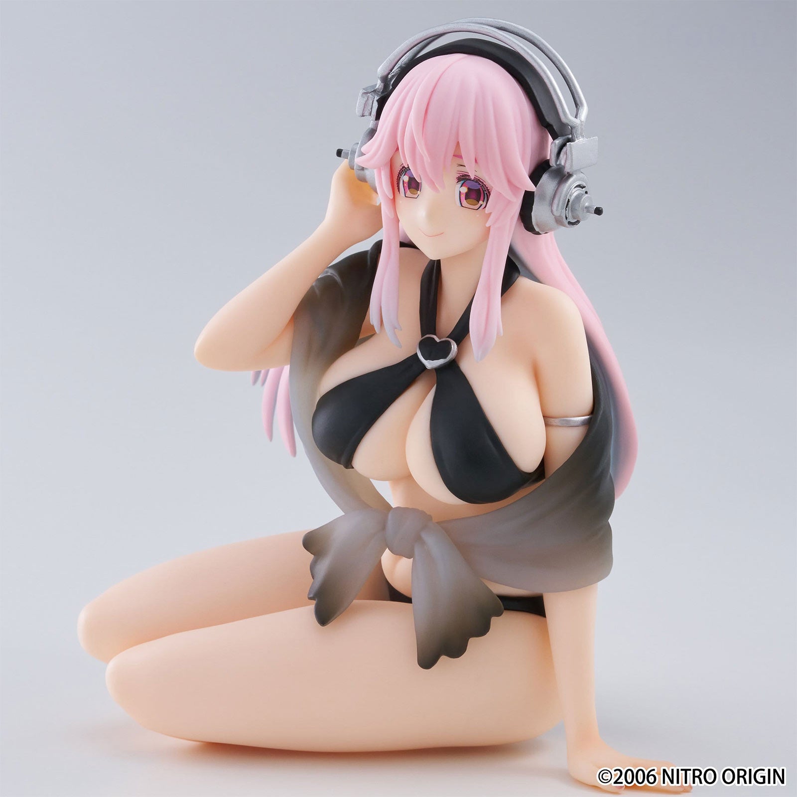 Imagen del producto Super Sonico - Figura Noodle Stopper Swimsuit Black Color Version