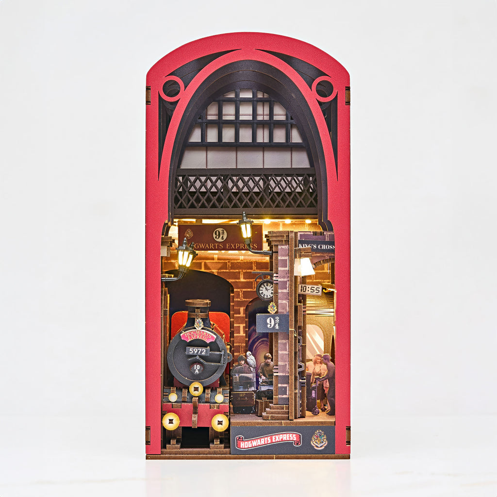 Imagen del producto Harry Potter – Maqueta de madera Hogwarts Express Book Nook