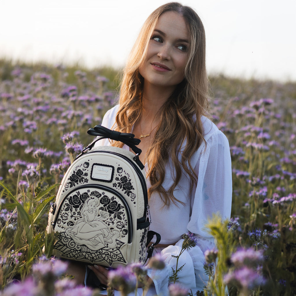 Imagen del producto Alicia en el País de las Maravillas - Mini mochila floral