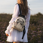 Imagen del producto Alicia en el País de las Maravillas - Mini mochila floral