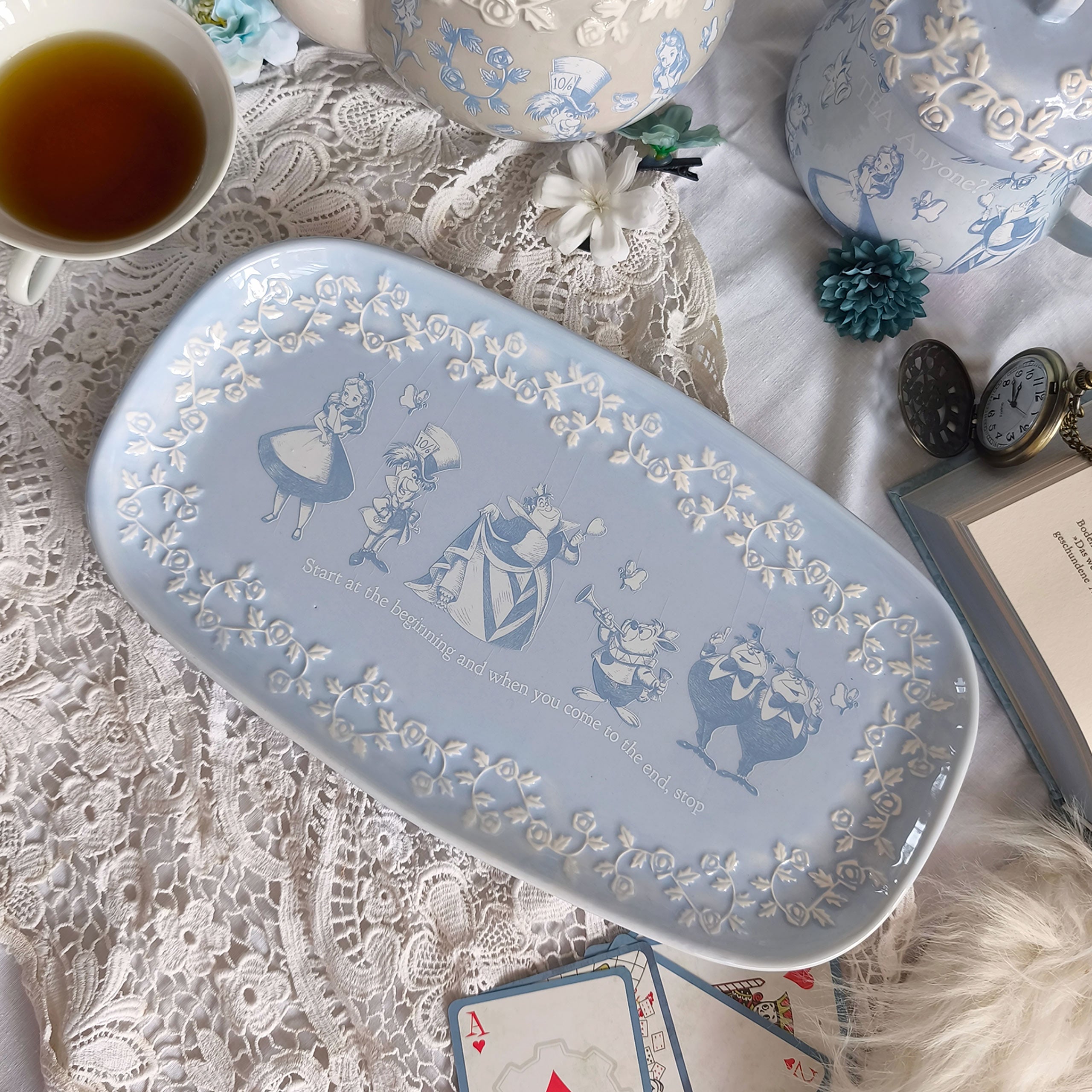 Product image Alice in Wonderland - Start At The Beginning Serving Platter