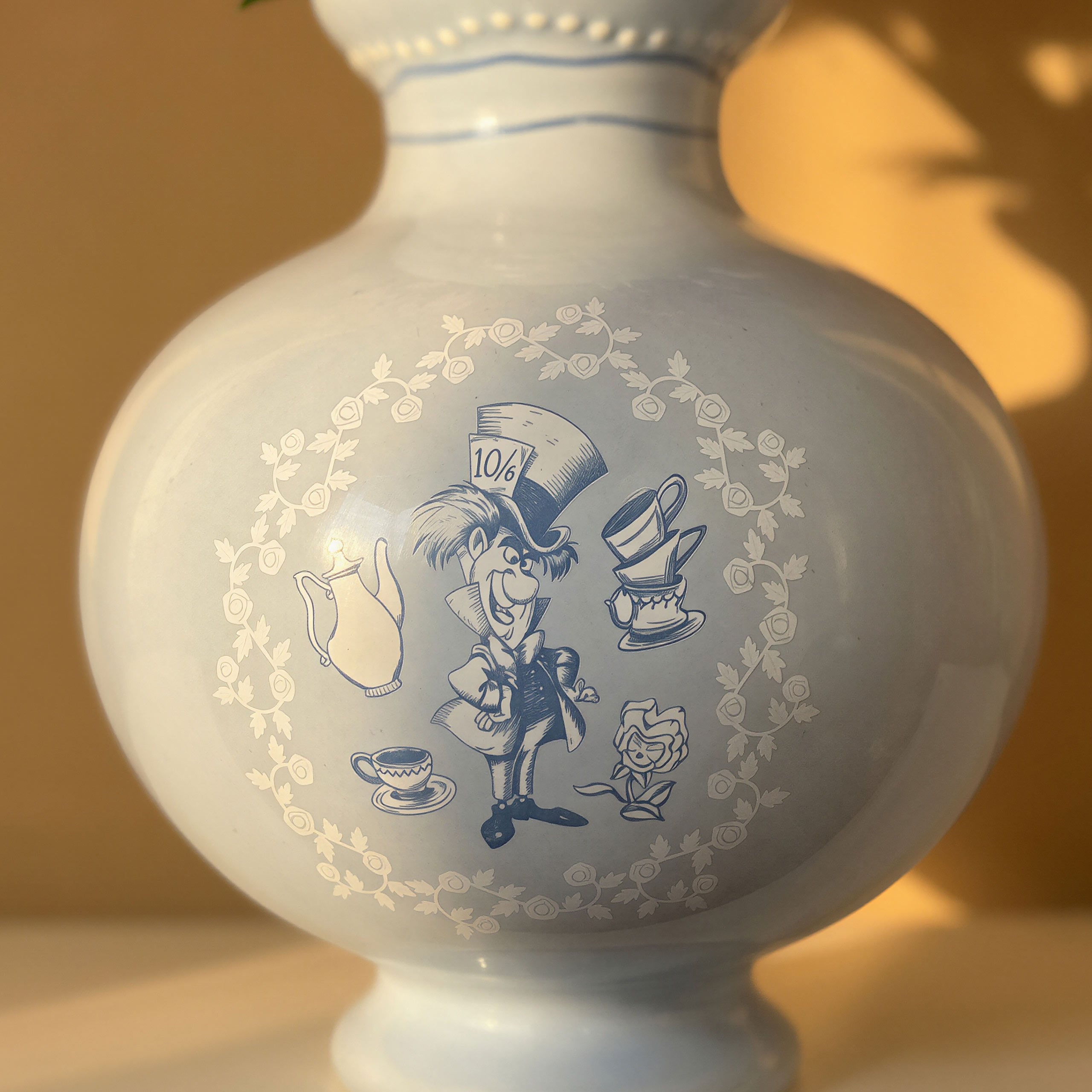 Imagen del producto Alicia en el País de las Maravillas - Jarrón
