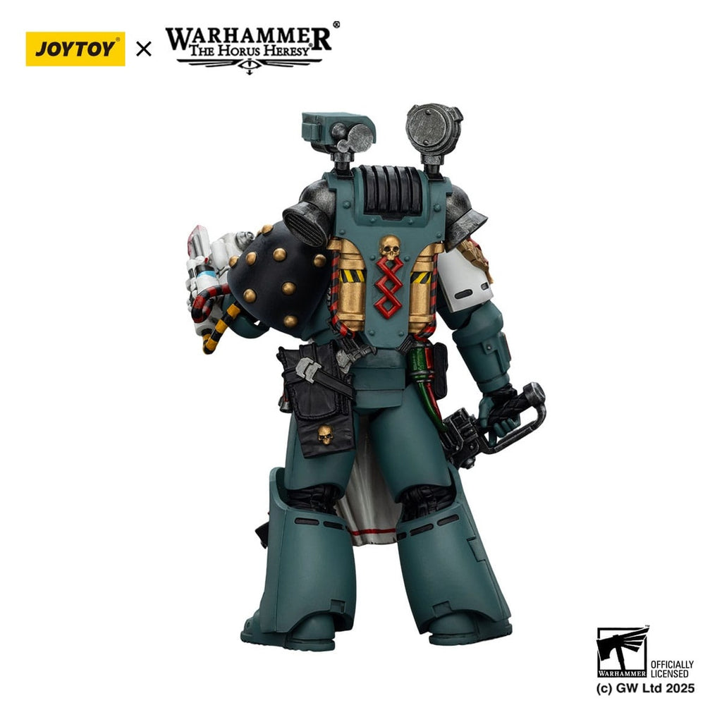 Imagen del producto Warhammer 40k: Sons of Horus – Legión Apothecary Figura de acción 12 cm
