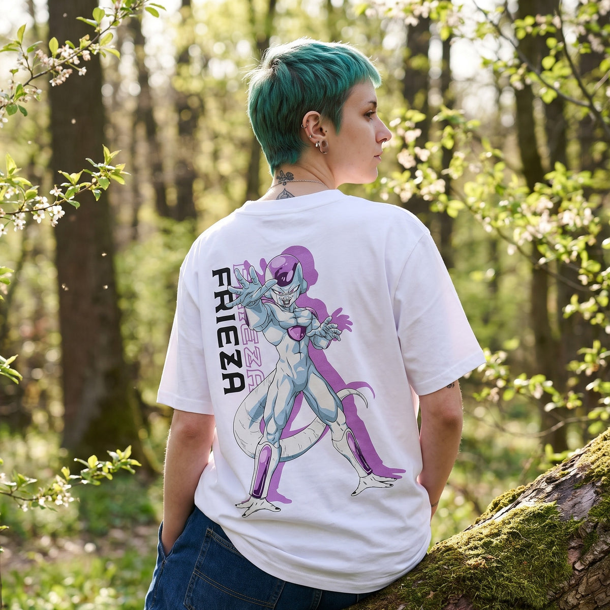 Imagen del producto Dragon Ball Z - Camiseta oversize Freezer blanca
