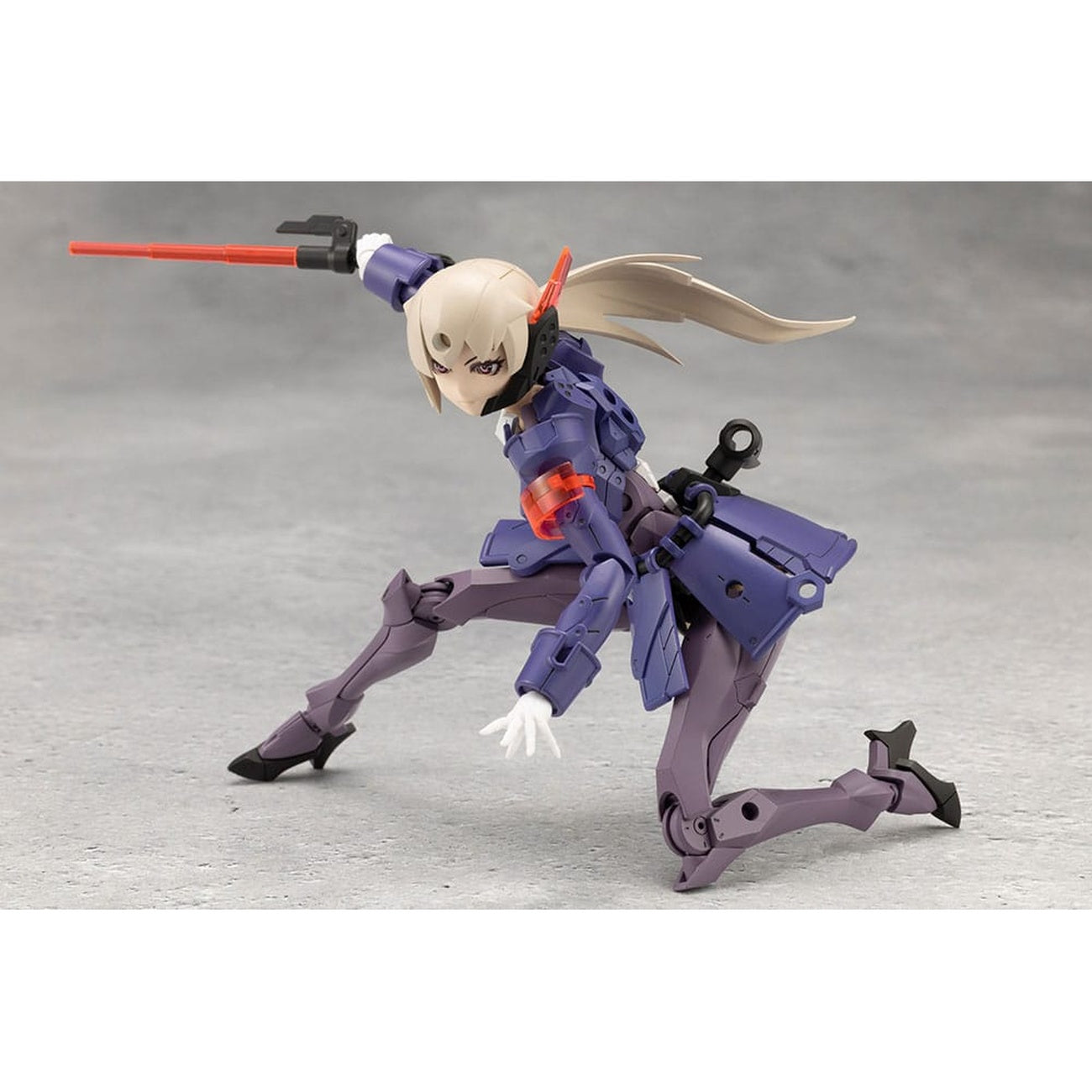 Product image Megalomaria Unlimited Universe – Valiant Model Kit Figure