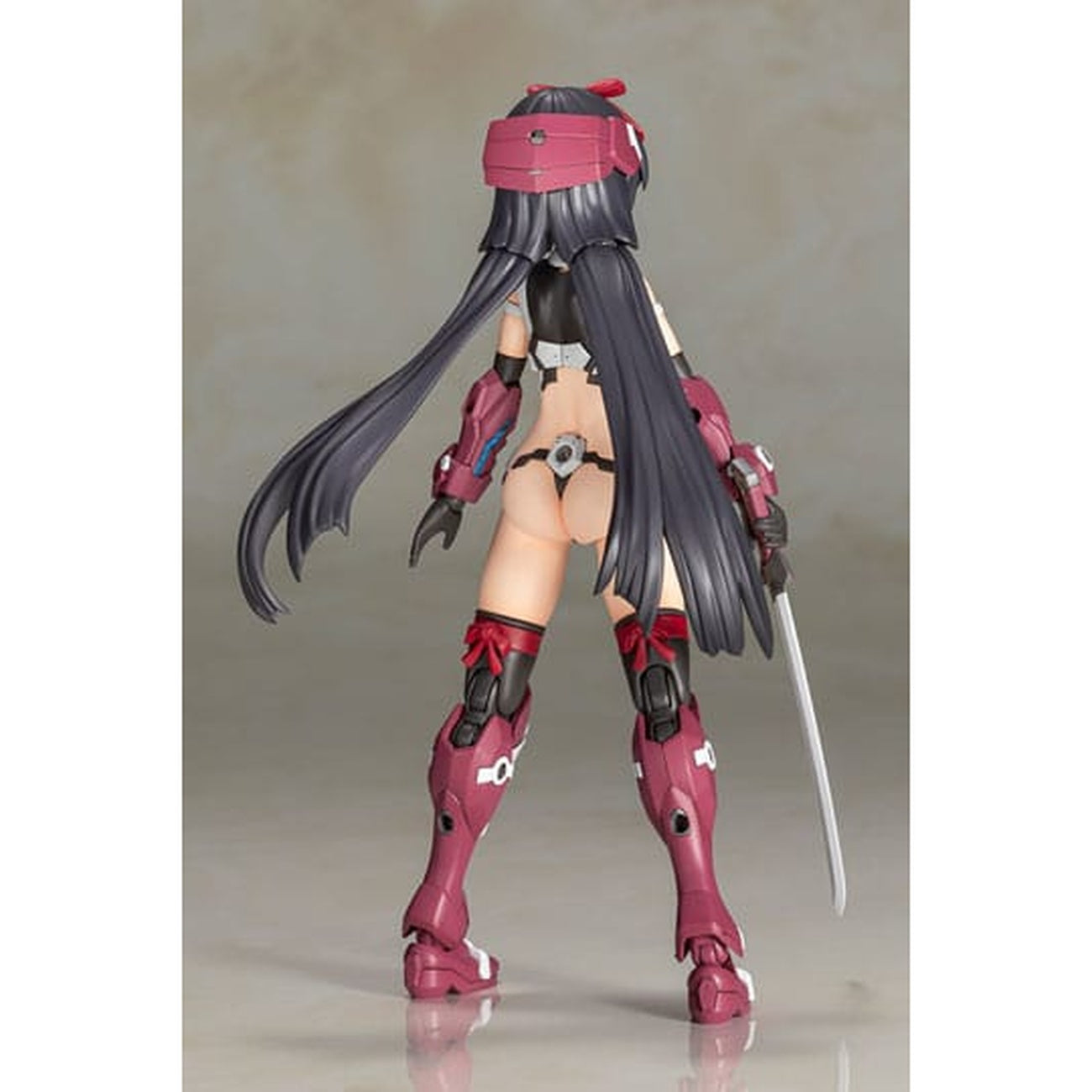 Imagen del producto Frame Arms - Figura Model Kit P3 Magatsuki Versión Ninja