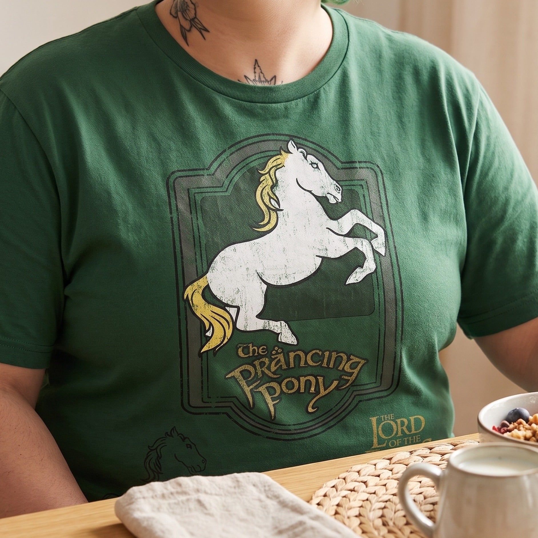 Imagen del producto El Señor de los Anillos - Camiseta verde logo El Poney Pisador