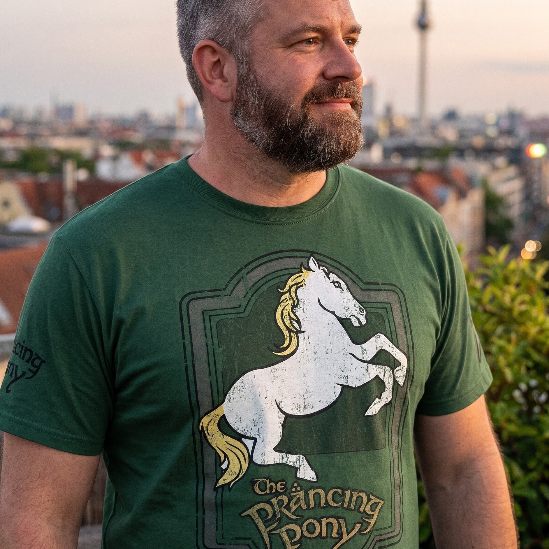 Imagen del producto El Señor de los Anillos - Camiseta verde logo El Poney Pisador