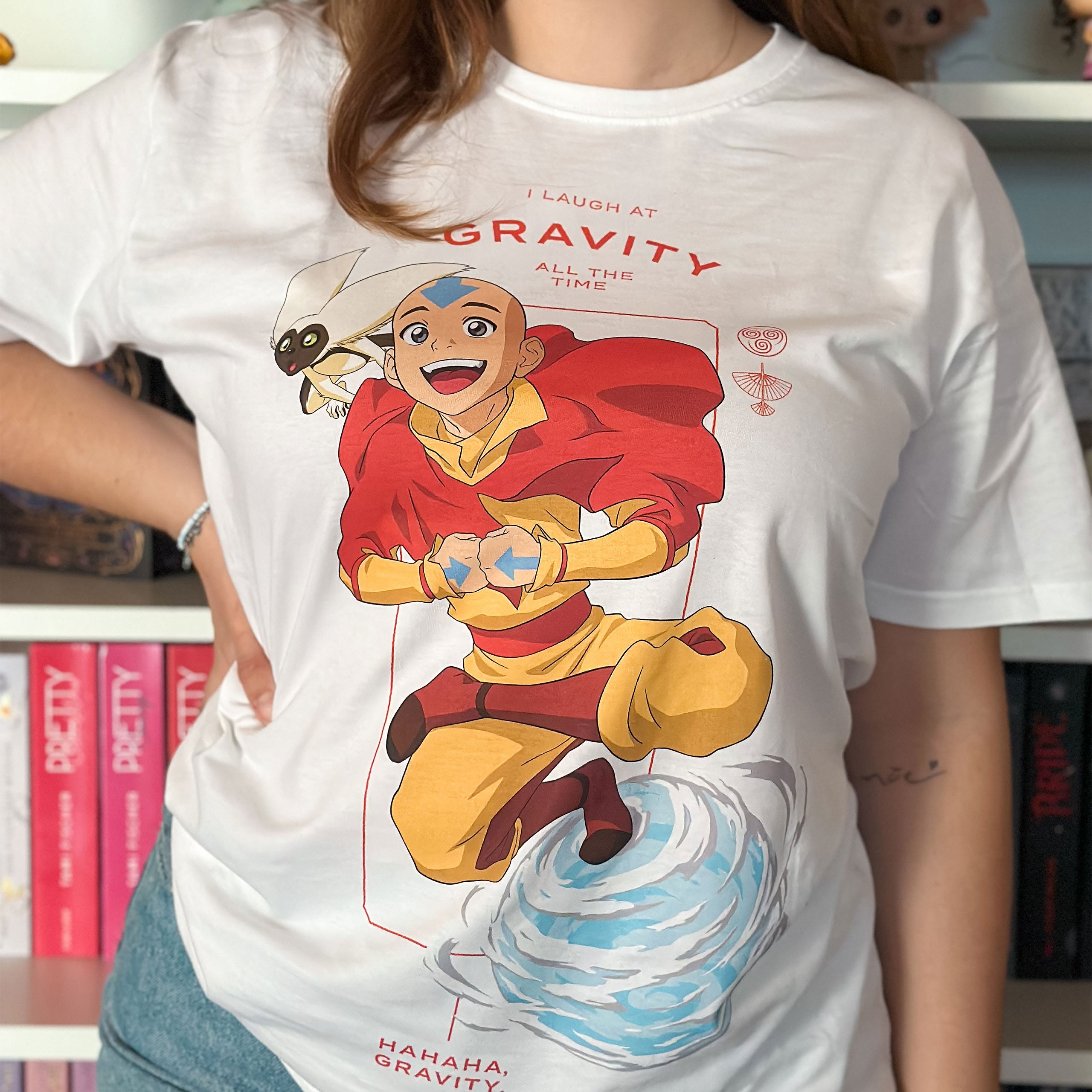 Imagen del producto Avatar – Camiseta Aang Laugh at Gravity blanca