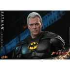 Imagen del producto DC Comics: The Flash – Batman (Traje moderno) figura de acción Masterpiece 1:6