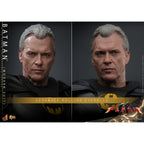 Imagen del producto DC Comics: The Flash – Batman (Traje moderno) figura de acción Masterpiece 1:6