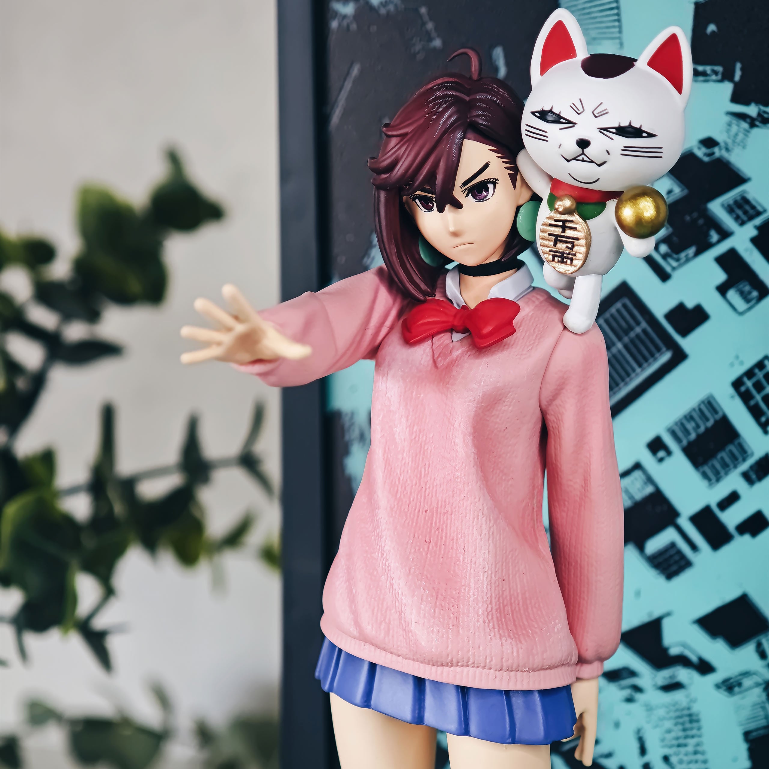 Imagen del producto Dandadan - Figura Momo Neon 1:9