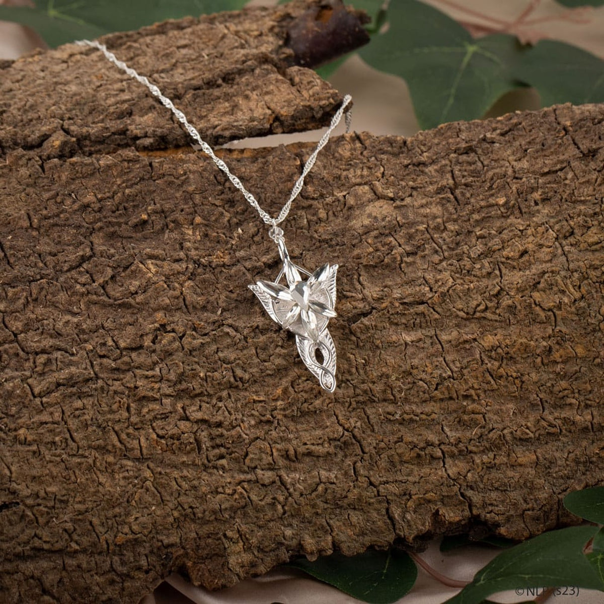 Product image The Lord of the Rings - Arwen's Evenstar Pendant with Chain