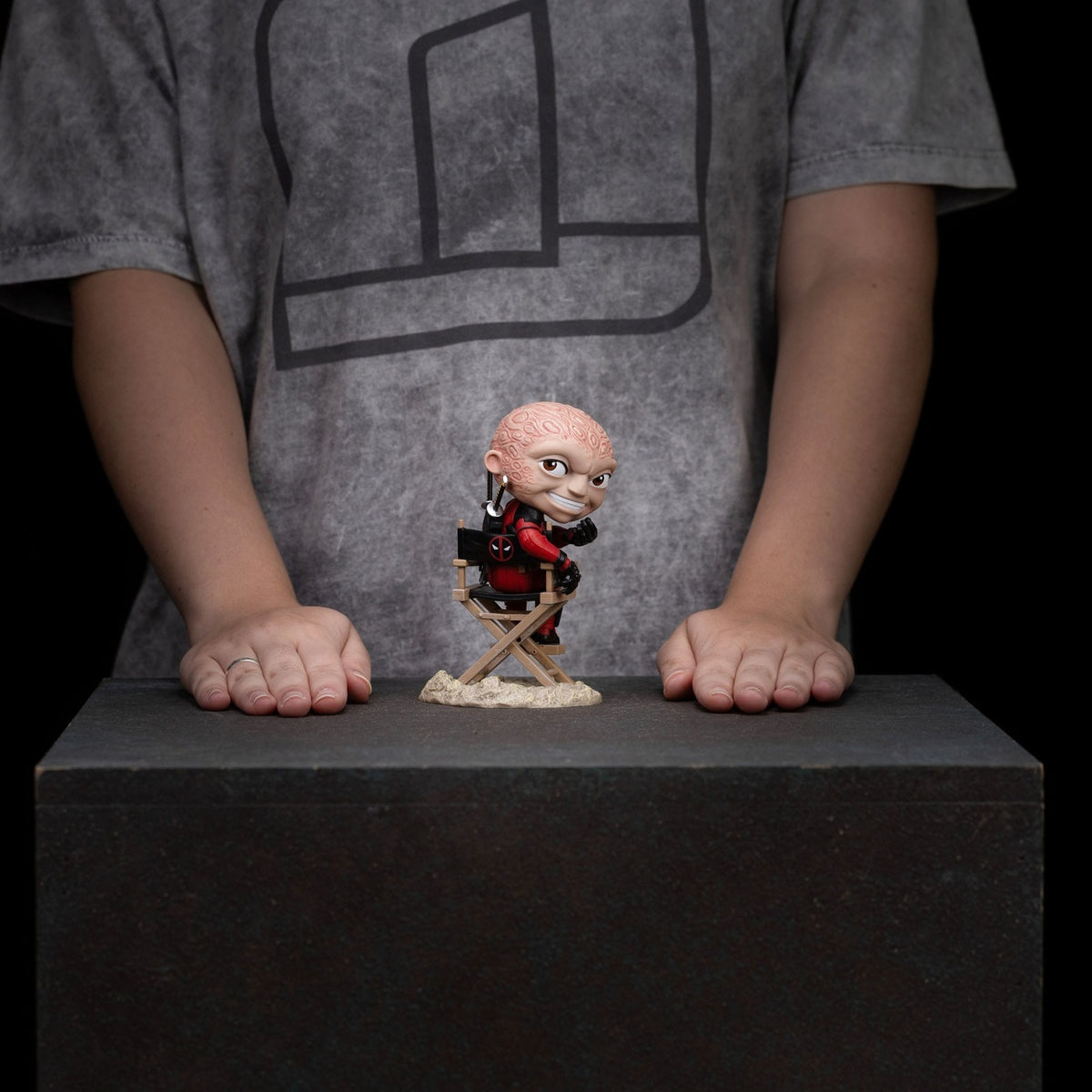 Imagen del producto Deadpool & Wolverine Mini Co. figura de PVC Deadpool sin máscara 13 cm