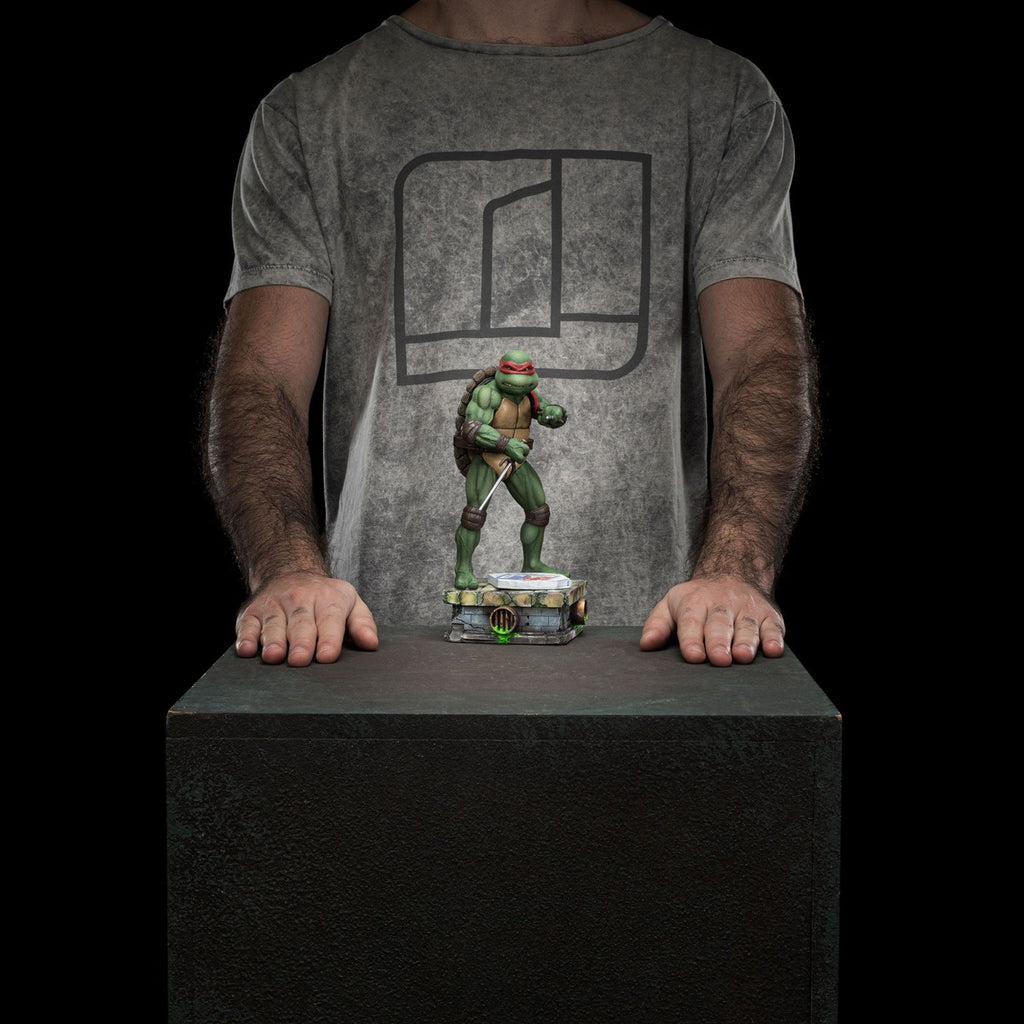 Imagen del producto Teenage Mutant Ninja Turtles Estatua Art Scale 1/10 Raphael 21 cm