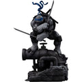 Imagen del producto Teenage Mutant Ninja Turtles Estatua Art Scale 1/10 Leonardo Versión en Blanco y Negro 26 cm heo exclusive