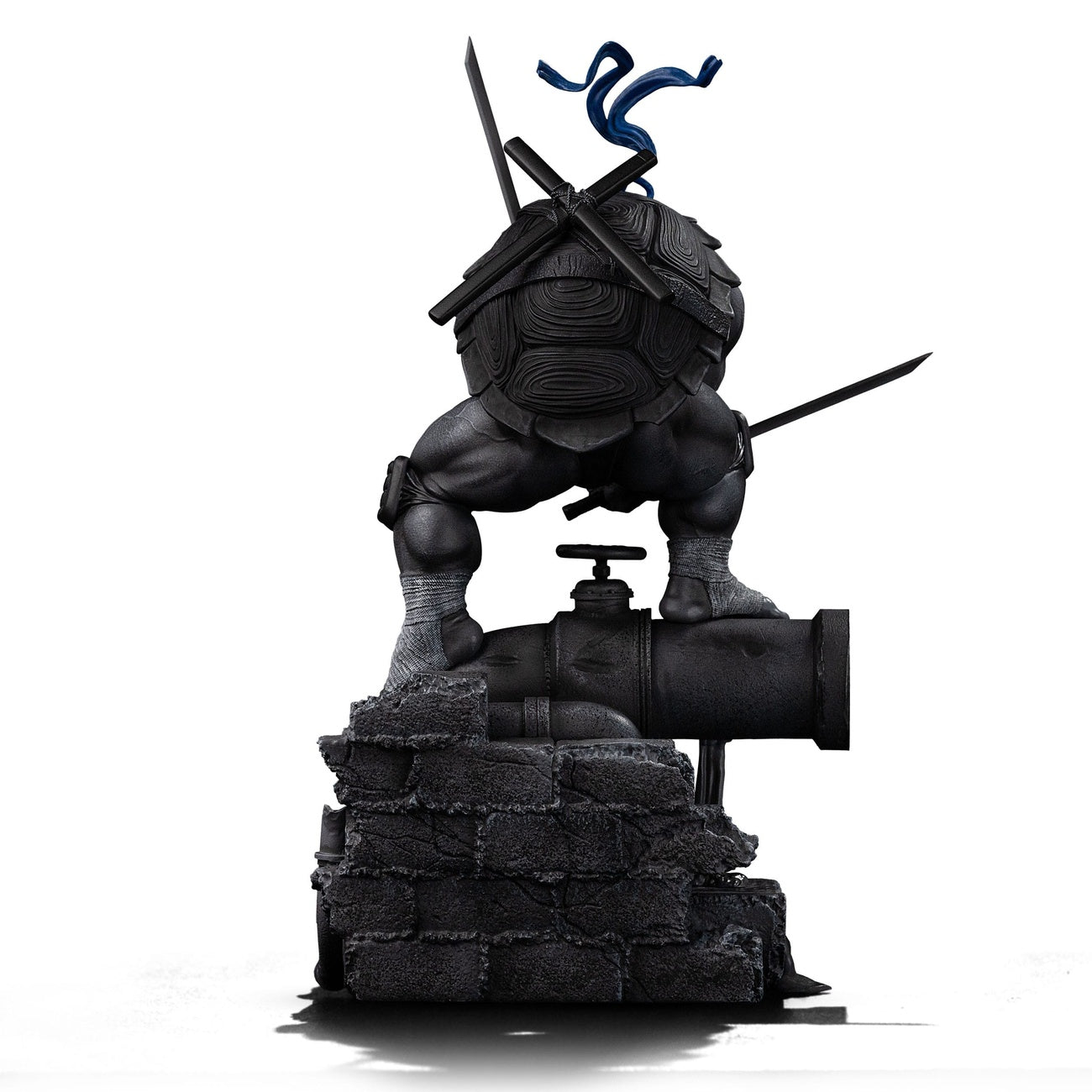 Imagen del producto Teenage Mutant Ninja Turtles Estatua Art Scale 1/10 Leonardo Versión en Blanco y Negro 26 cm heo exclusive