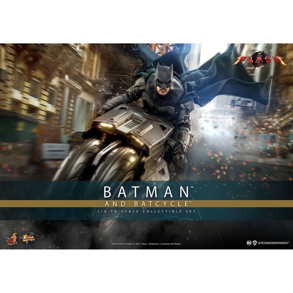 Imagen del producto The Flash Movie Masterpiece figura de acción con vehículo 1/6 Batman & Batcycle set 30 cm