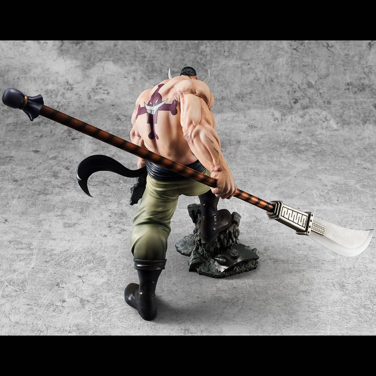 Imagen del producto One Piece P.O.P Estatua PVC NEO-Maximum Barbablanca Edward Newgate Super Limited Reprint Ver. 30 cm