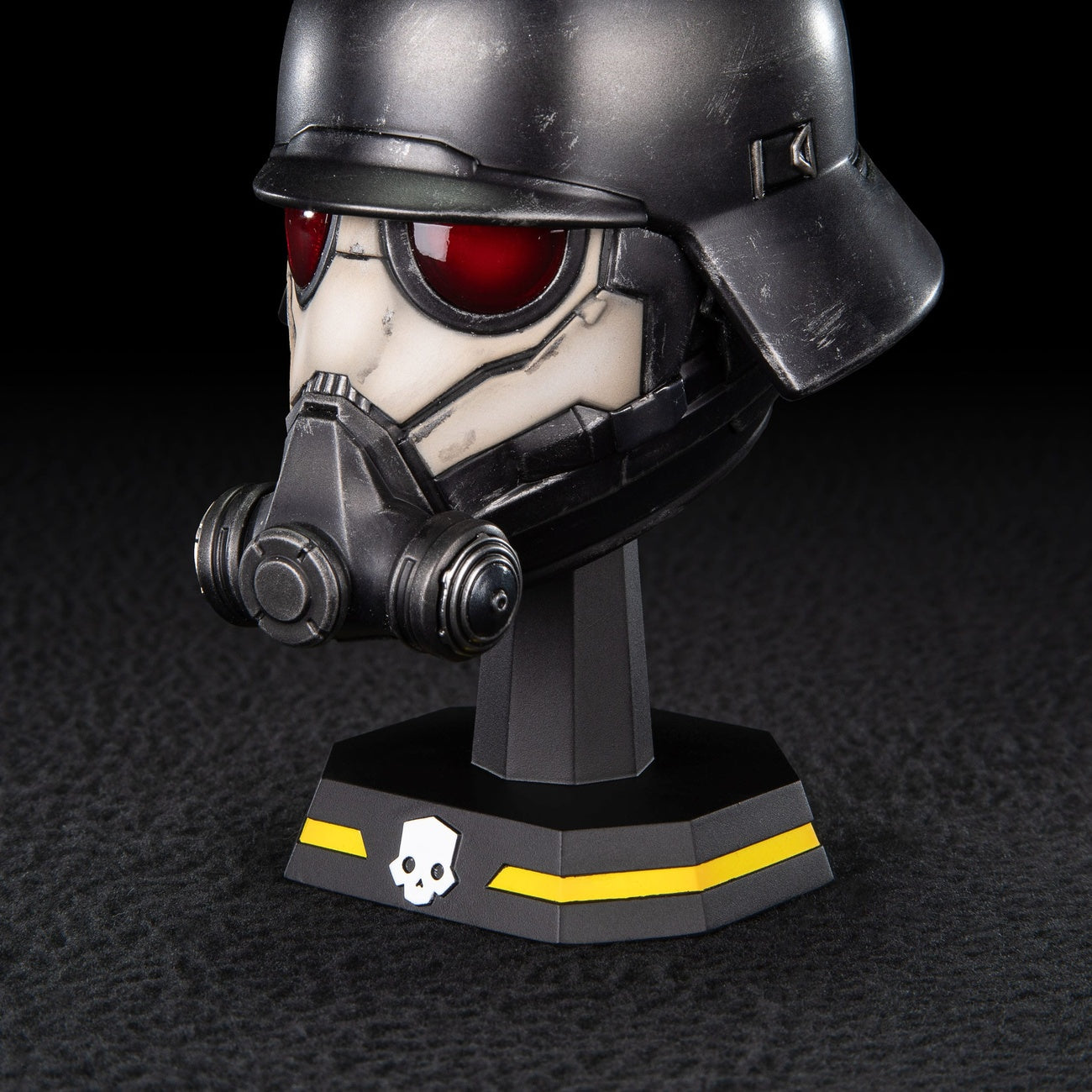 Imagen del producto Helldivers 2 Réplica 1/4 Casco de Químico de Campo 11 cm