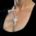 Imagen del producto El Señor de los Anillos Colgante de la Estrella de la Tarde de Arwen con cadena Réplica Plata de Ley