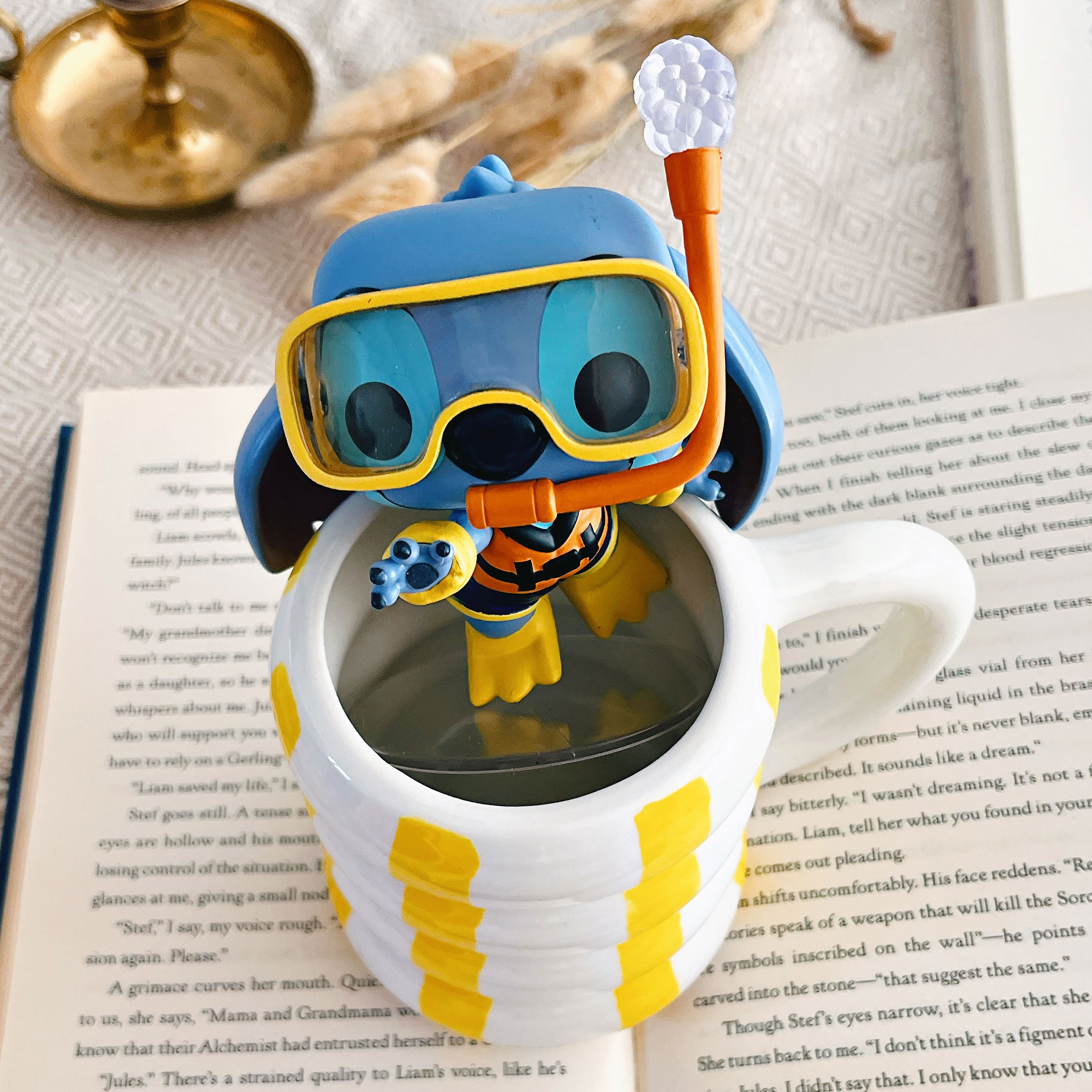 Imagen del producto Lilo & Stitch - Stitch con tubo de snorkel figura Funko Pop!