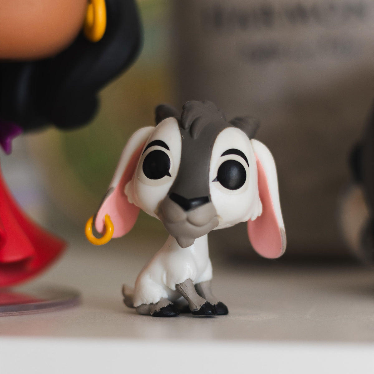 Imagen del producto El jorobado de Notre Dame – Esmeralda con Djali figura Funko Pop!