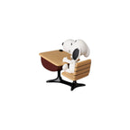 Imagen del producto Peanuts UDF Serie 18 Mini figura Snoopy con escritorio 9 cm