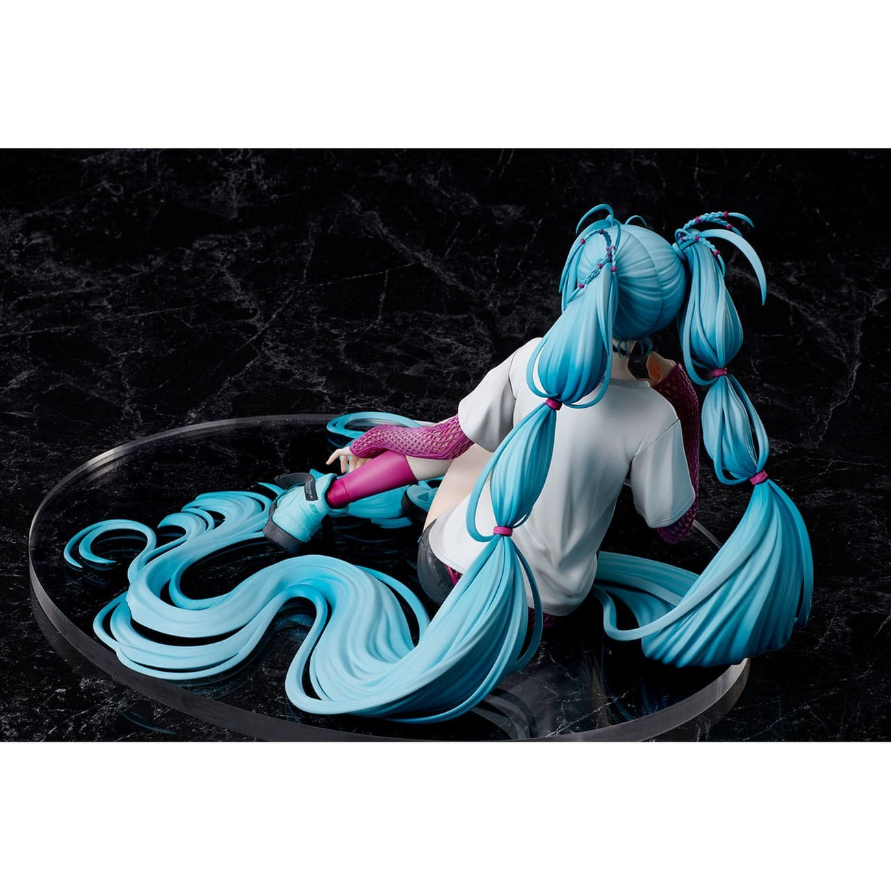 Imagen del producto Estatua Hatsune Miku 1/4 Yoneyama Mai The Latest Street Style "Cute" Edición Limitada 17 cm