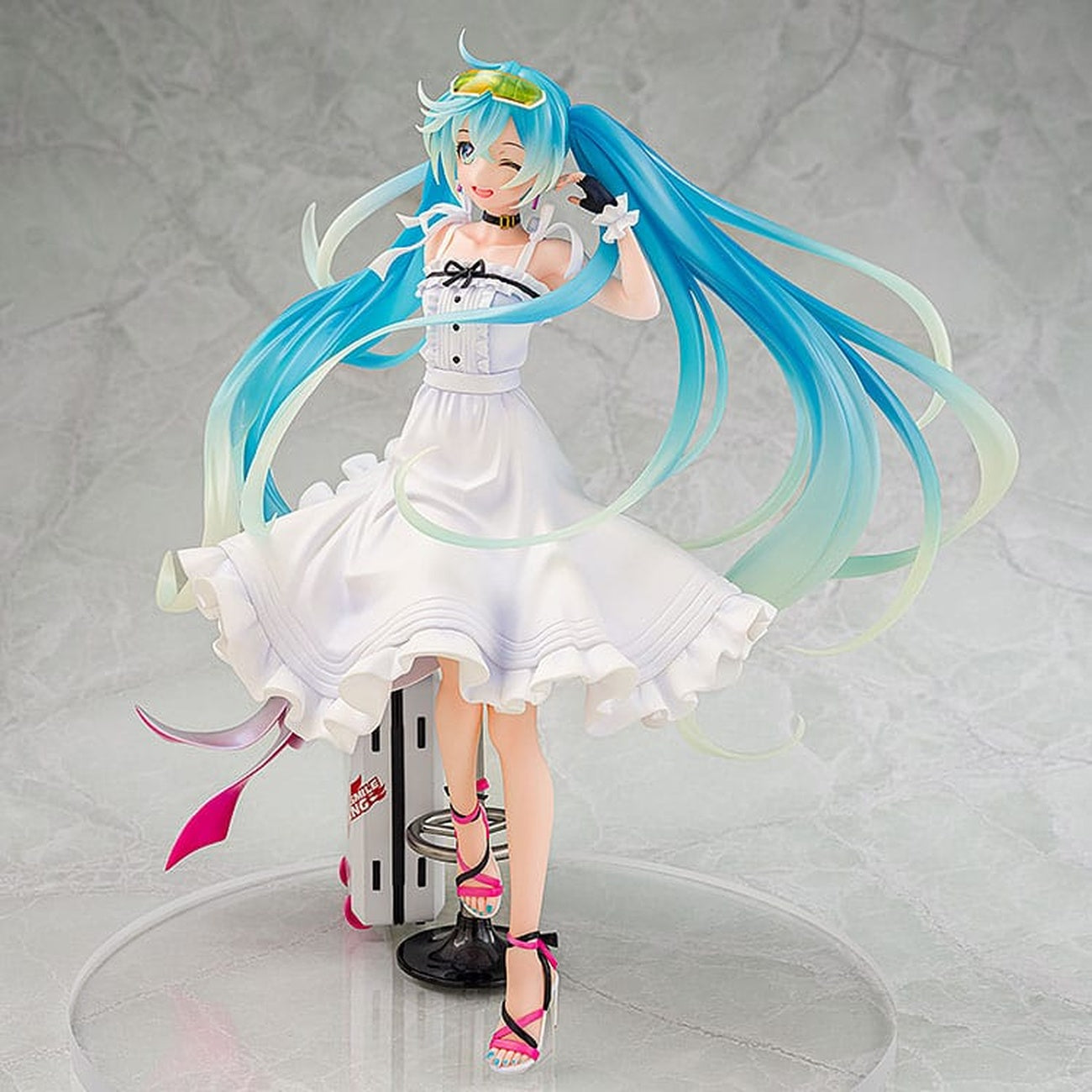 Imagen del producto Hatsune Miku GT Project Figura PVC Original 1/7 Vacation Style Ver. 24 cm