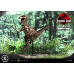Imagen del producto Jurassic Park Prime Collectibles Statue 1/10 Velociraptor Jump 21 cm