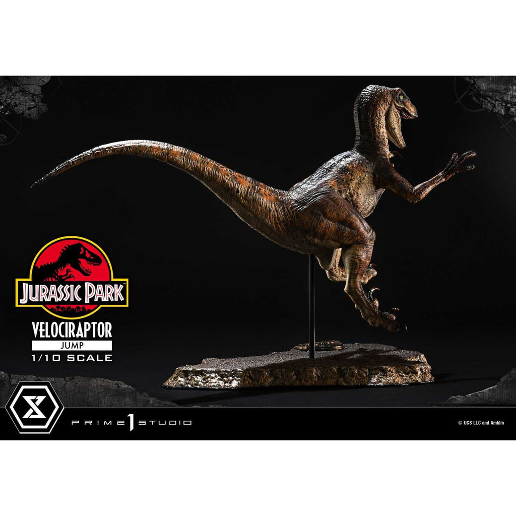 Imagen del producto Jurassic Park Prime Collectibles Statue 1/10 Velociraptor Jump 21 cm