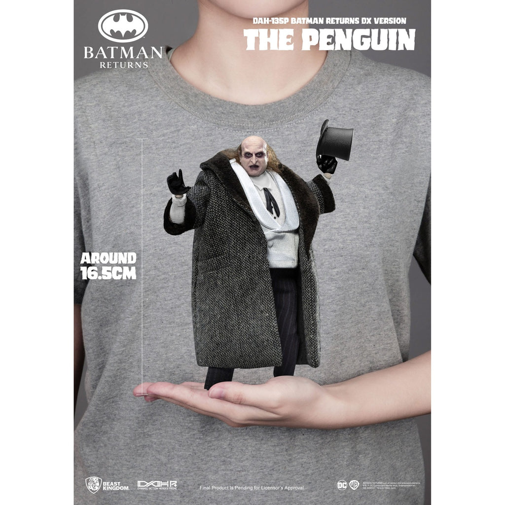 Imagen del producto Batman Returns Figura de acción El Pingüino DX 17 cm