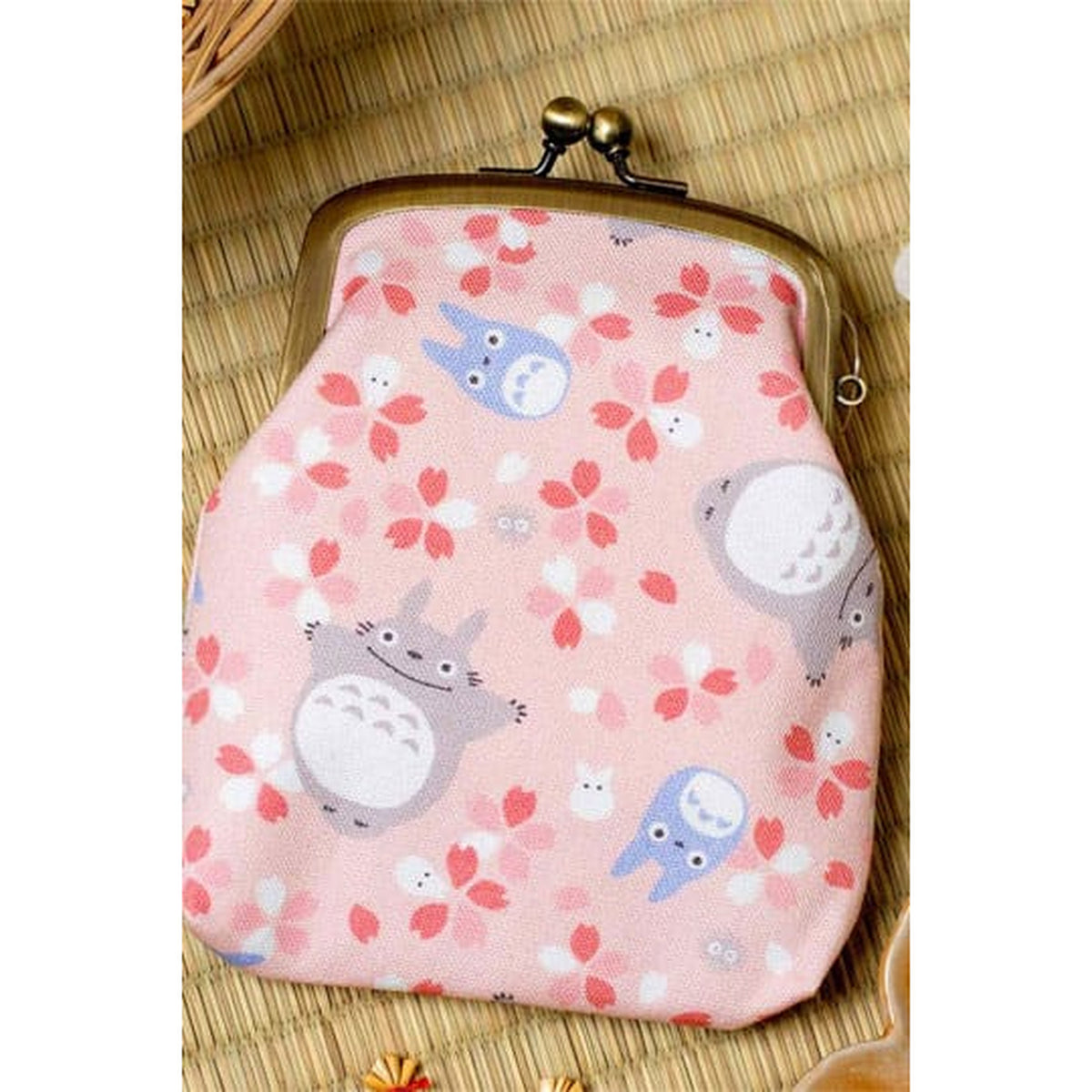 Imagen del producto Mi Vecino Totoro Cartera Totoro Flores de Cerezo