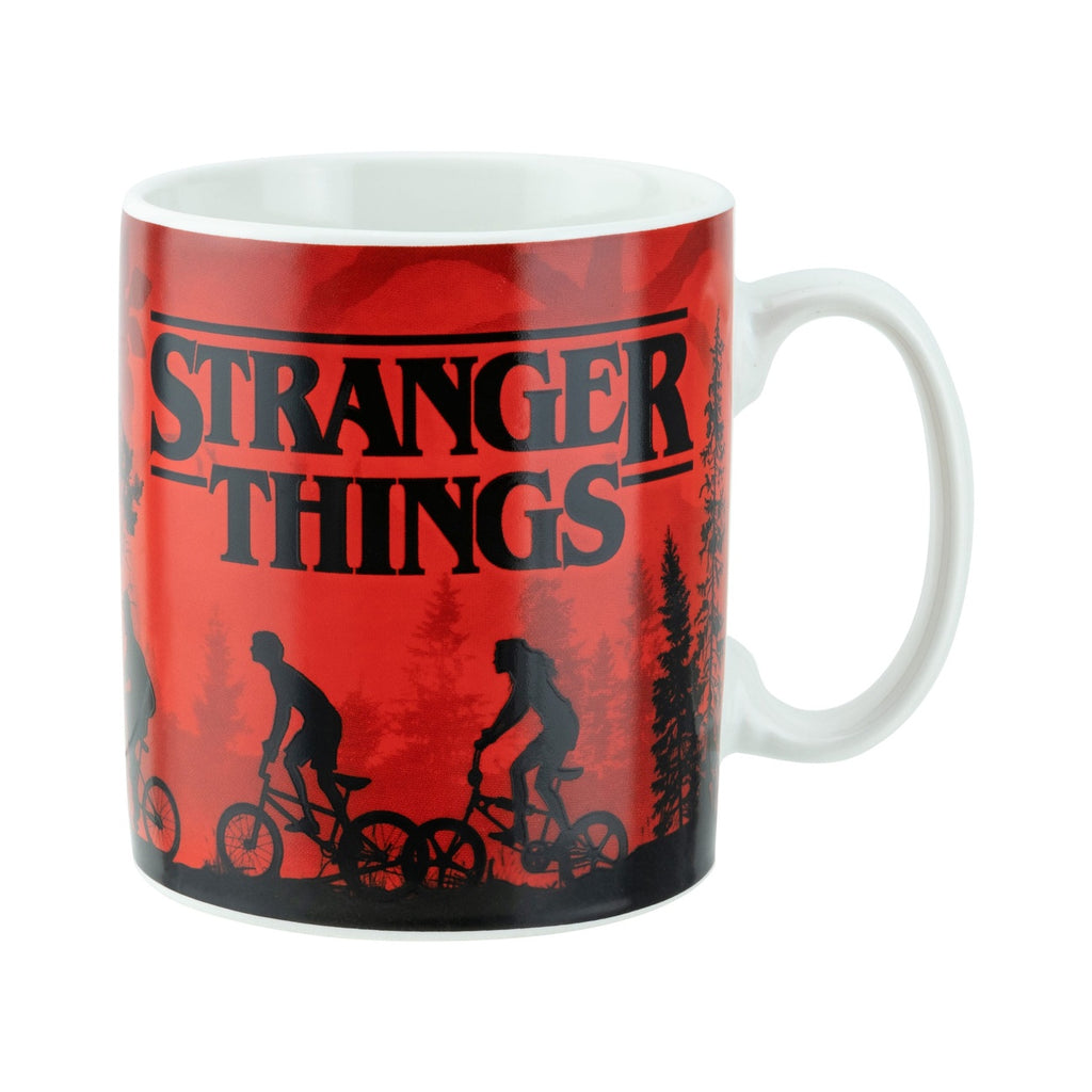 Imagen del producto Stranger Things Taza XL con Pegatina