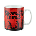 Imagen del producto Stranger Things Taza XL con Pegatina