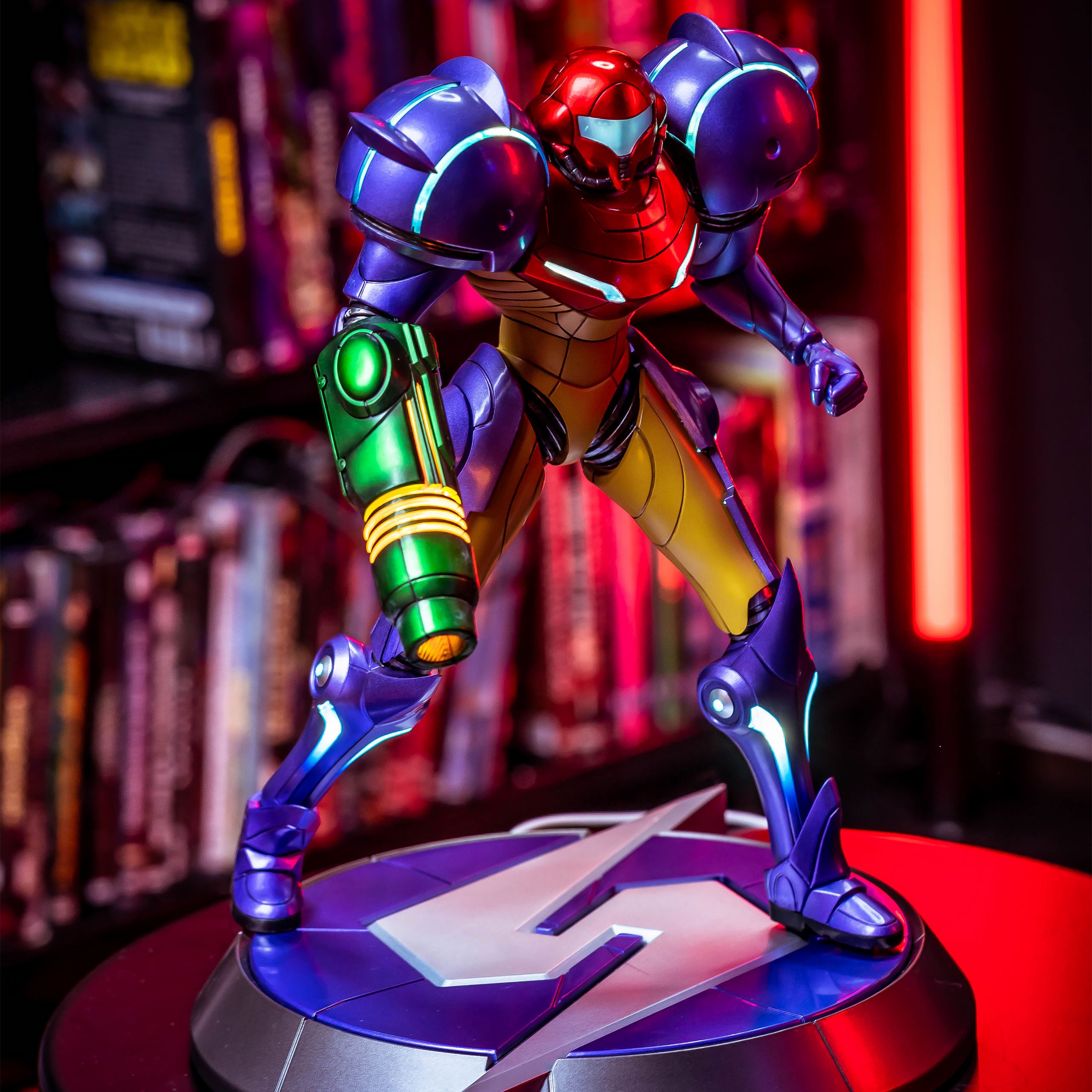 Imagen del producto Metroid Prime Estatua PVC Samus Gravity Suit Collectors Edition 25 cm