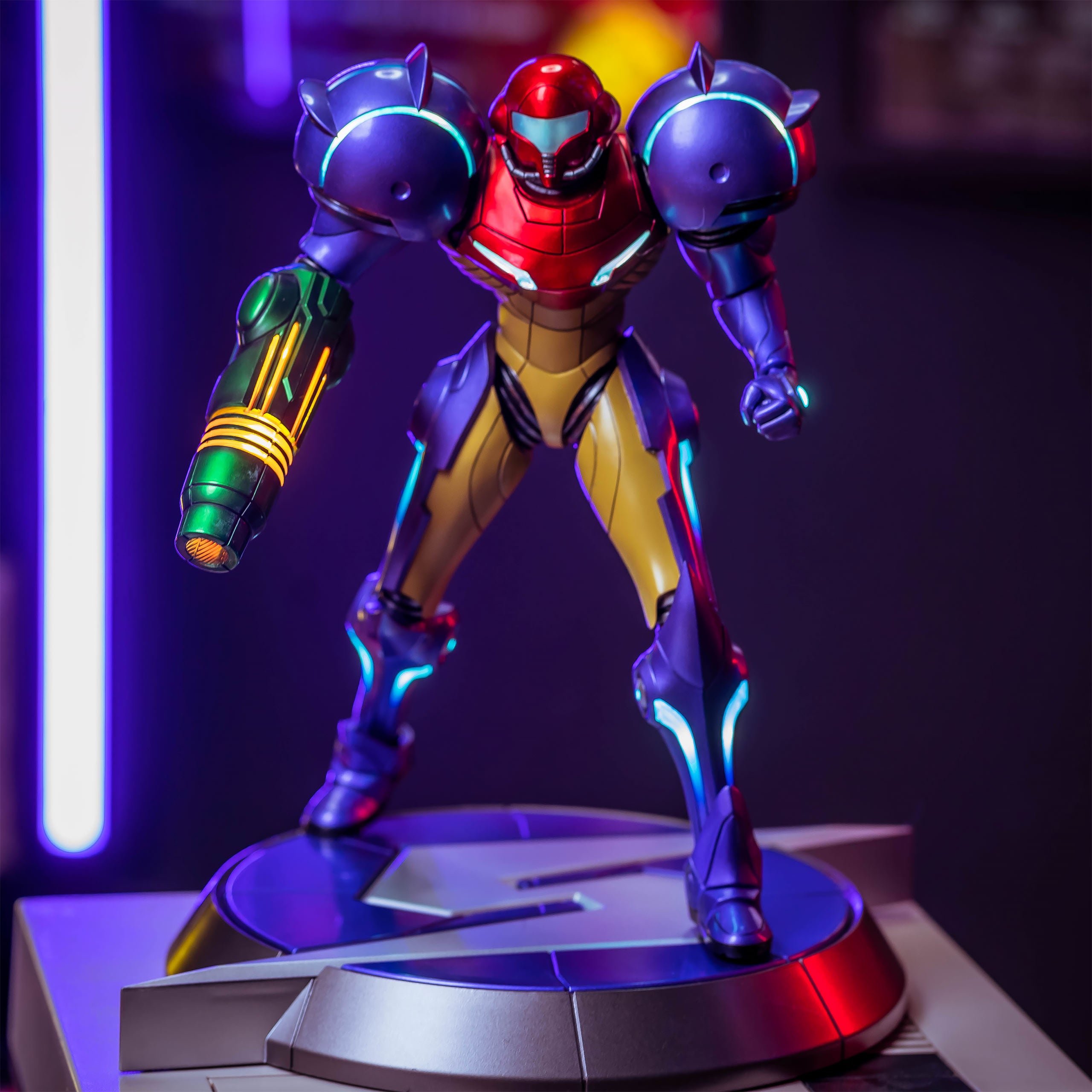 Imagen del producto Metroid Prime Estatua PVC Samus Gravity Suit Collectors Edition 25 cm