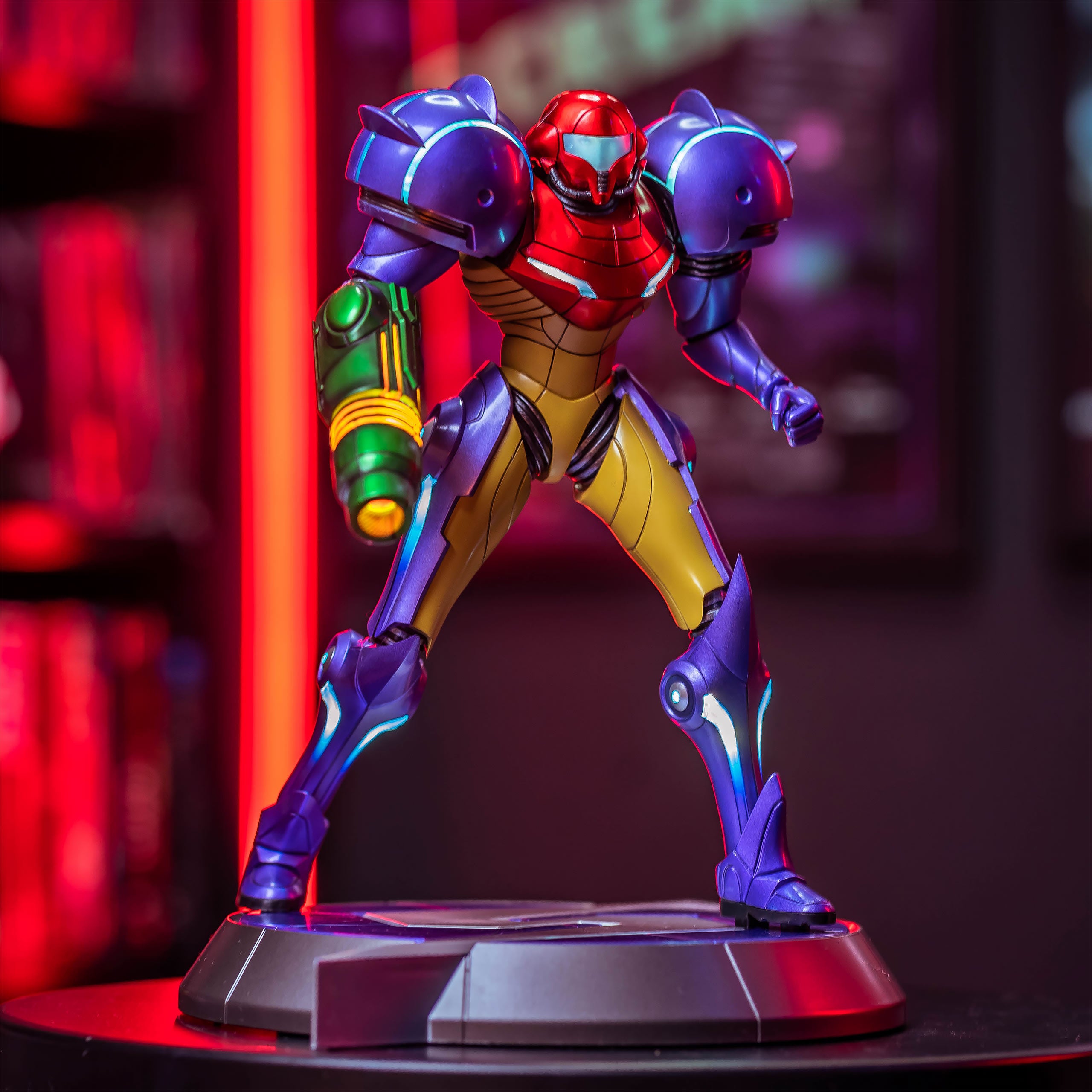 Imagen del producto Metroid Prime Estatua PVC Samus Gravity Suit Collectors Edition 25 cm