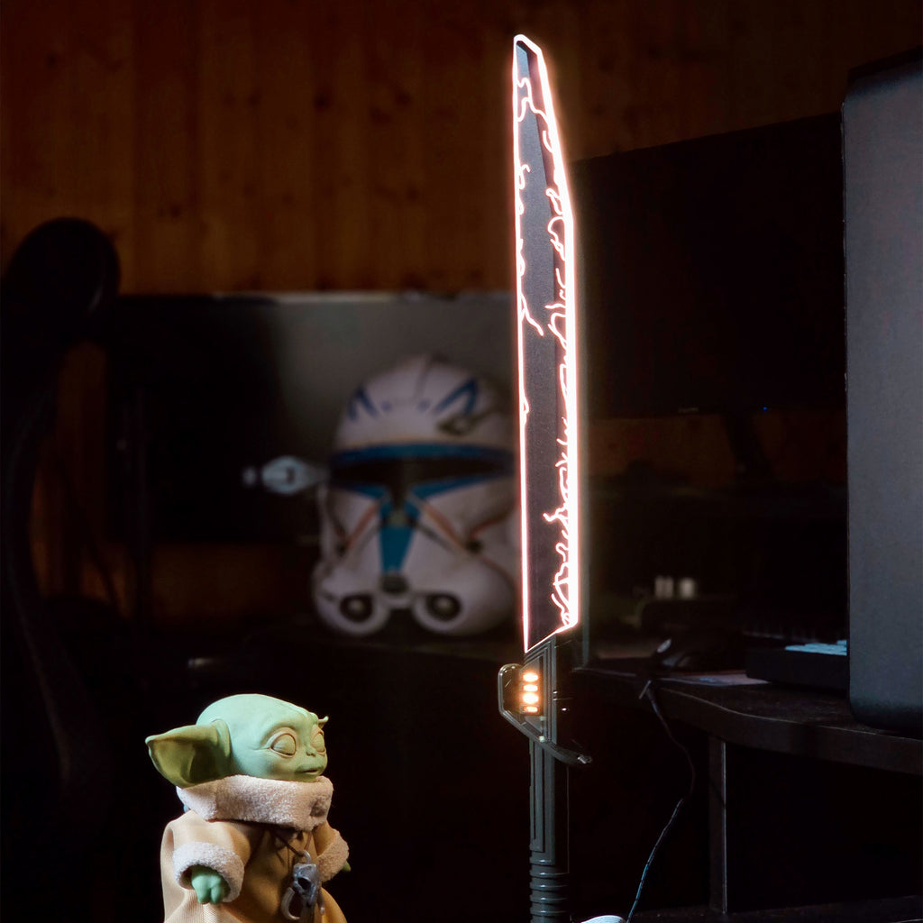 Imagen del producto Star Wars Lámpara Mandalorian Darksaber 59 cm