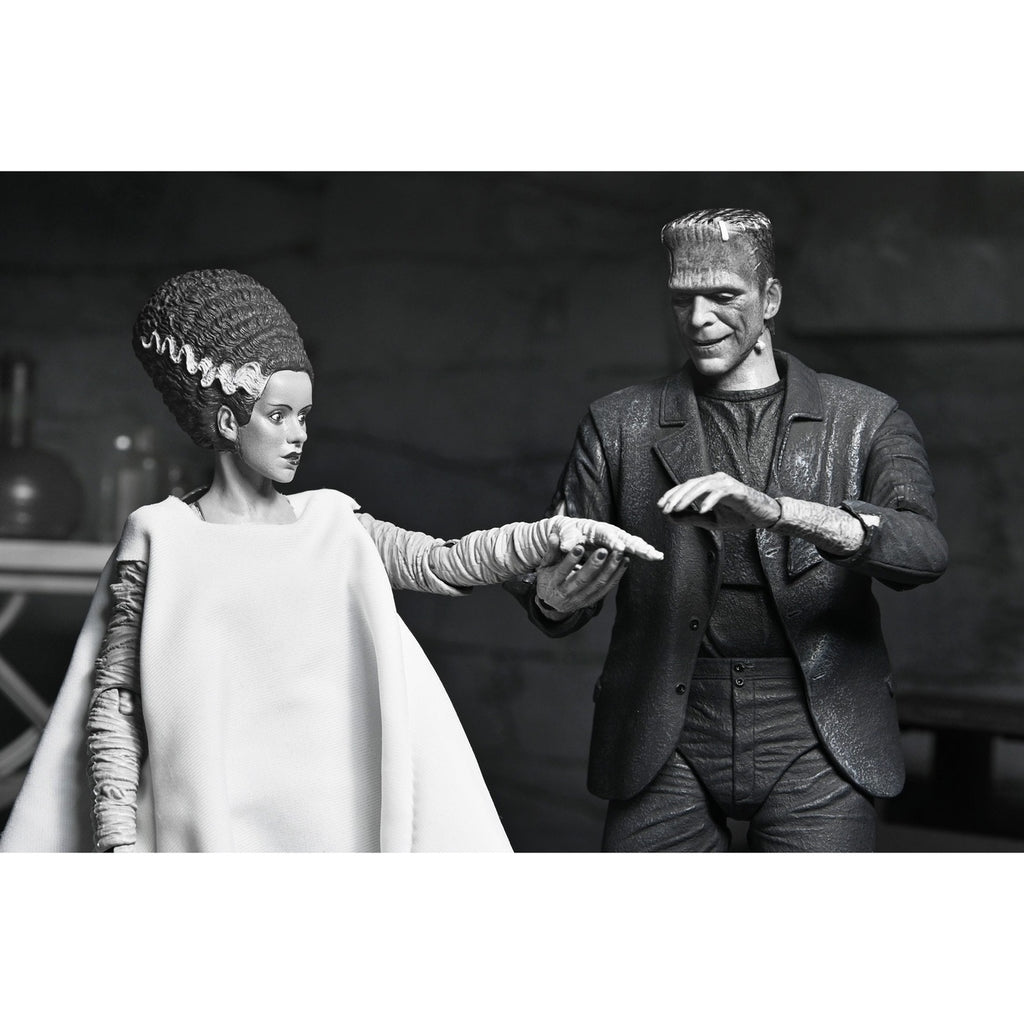 Imagen del producto Figura de acción Universal Monsters Ultimate El monstruo de Frankenstein (Bride of Frankenstein) (B/N) 18 cm