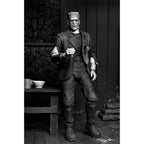 Imagen del producto Figura de acción Universal Monsters Ultimate El monstruo de Frankenstein (Bride of Frankenstein) (B/N) 18 cm
