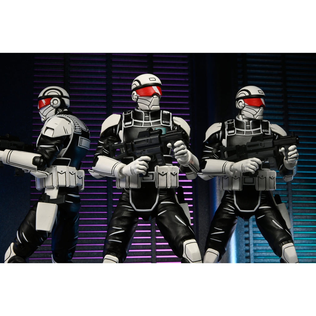 Imagen del producto Teenage Mutant Ninja Turtles (The Last Ronin) figura de acción Synja Commando with Mousers 18 cm