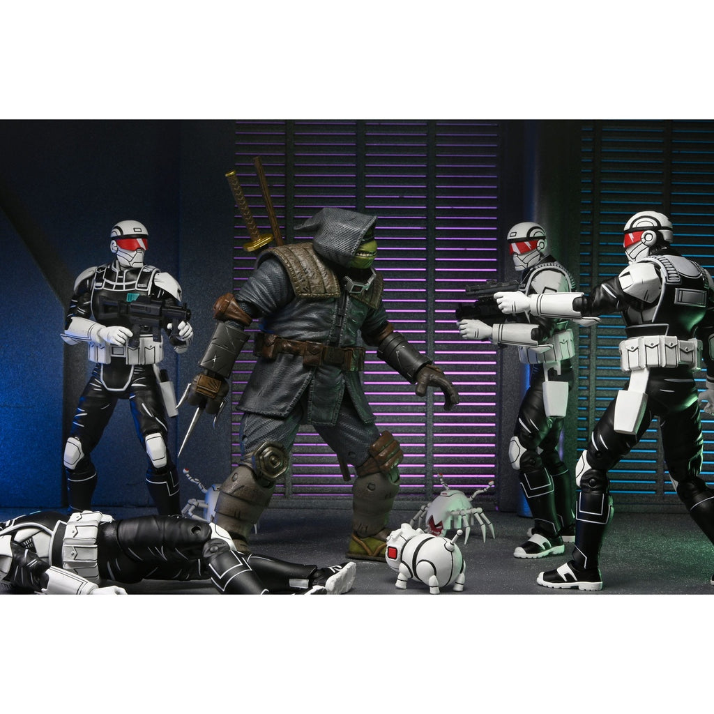 Imagen del producto Teenage Mutant Ninja Turtles (The Last Ronin) figura de acción Synja Commando with Mousers 18 cm