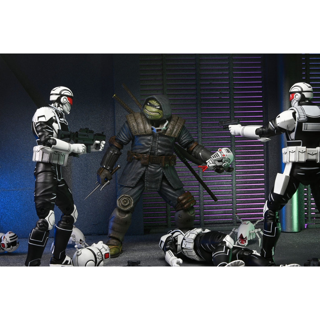 Imagen del producto Teenage Mutant Ninja Turtles (The Last Ronin) figura de acción Synja Commando with Mousers 18 cm