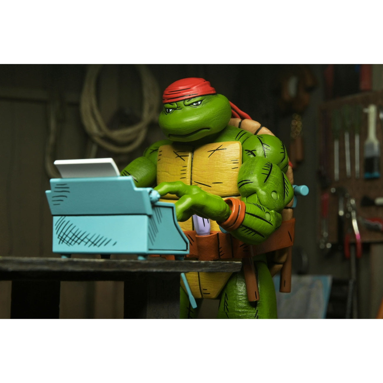 Imagen del producto Teenage Mutant Ninja Turtles figura de acción Handyman Donatello 18 cm