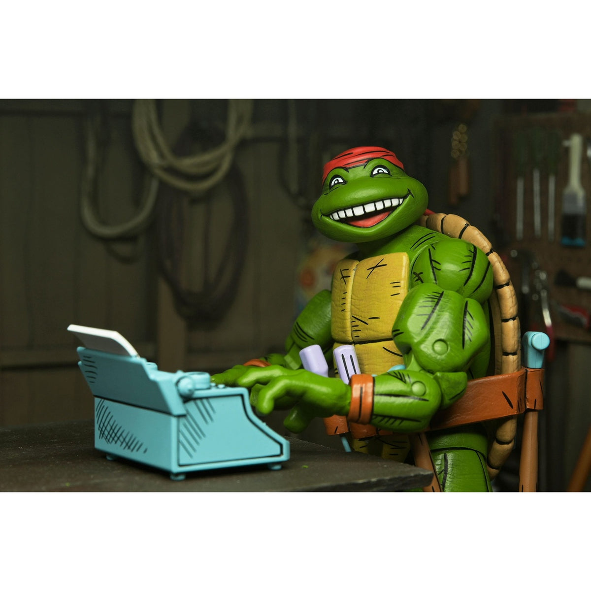 Imagen del producto Teenage Mutant Ninja Turtles figura de acción Handyman Donatello 18 cm