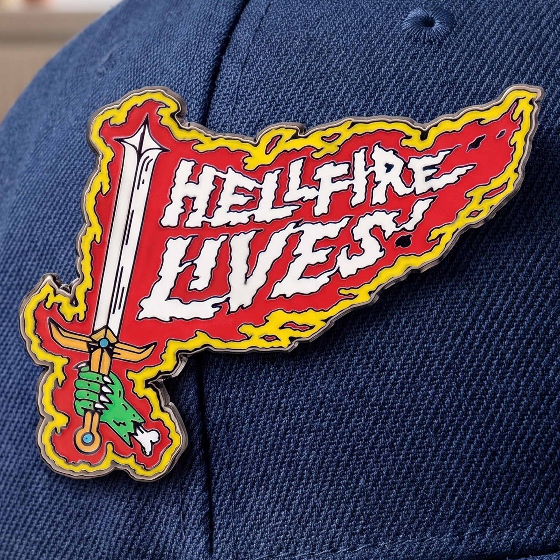 Imagen del producto Stranger Things Pin Hellfire Lives Edición Limitada