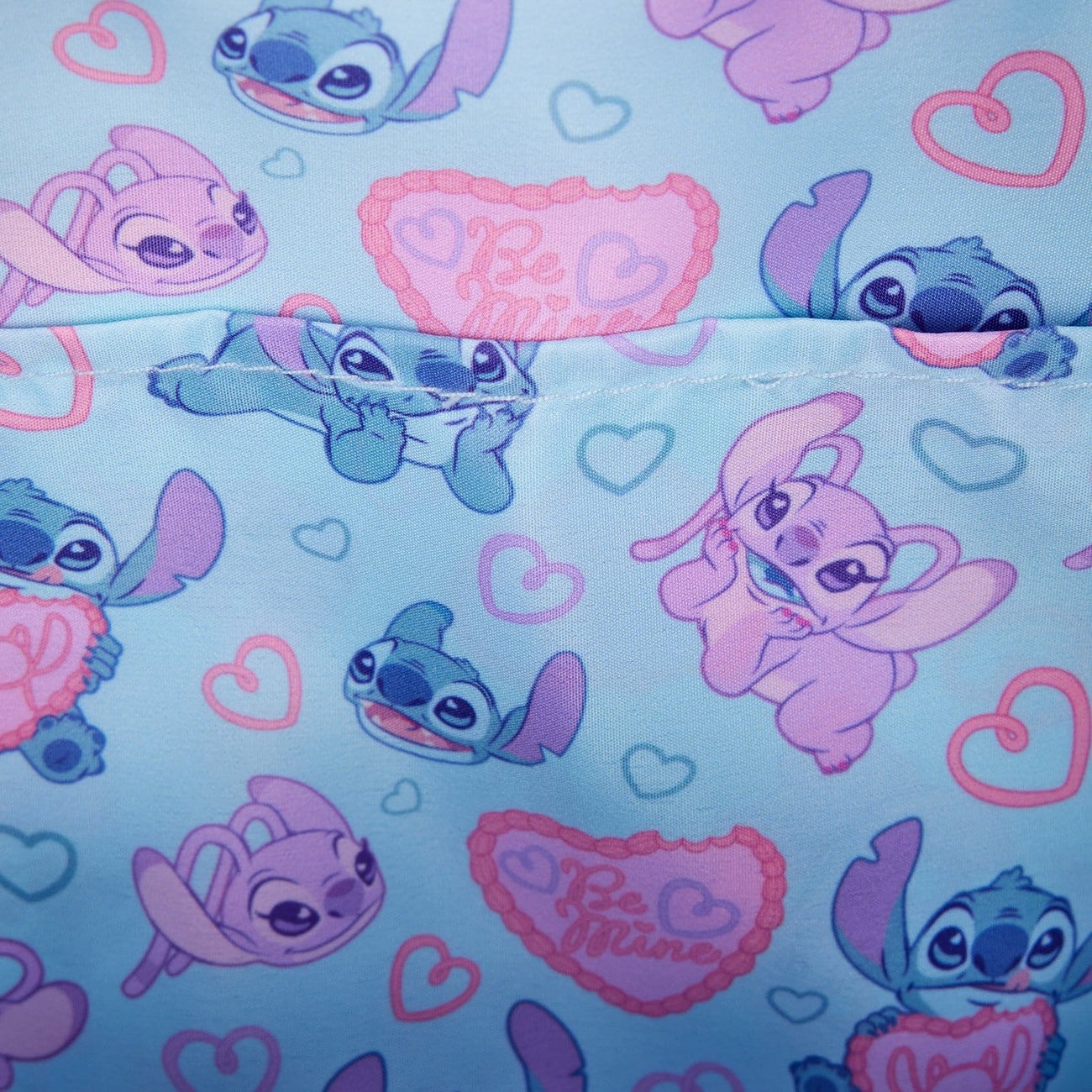 Imagen del producto Lilo & Stitch by Loungefly Mini Mochila Be Mine